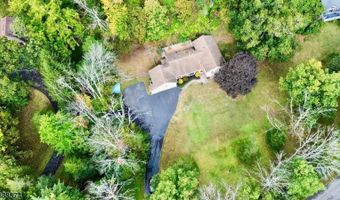 12 Goodale Rd, Andover, NJ 07860