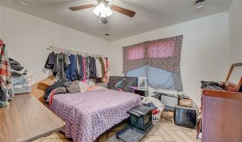 1528 W Idaho Ave, Chickasha, OK 73018