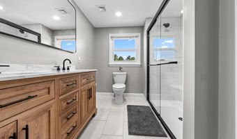 3146 CLUB Dr, Allentown, PA 18103