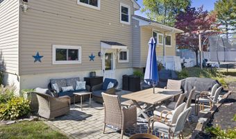 11 Probasco Dr, Allentown, NJ 08501