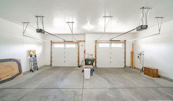 899 N Von Elm Dr, Blackfoot, ID 83221