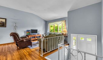 26 Allen Dr, Allentown, NJ 08501