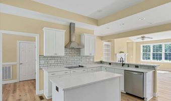 330 Lighthorse Cir, Aberdeen, NC 28315