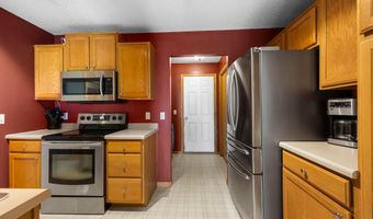 10390 64th St NE, Albertville, MN 55301