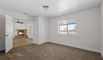 22225 Standing Rock Ave, Apple Valley, CA 92307