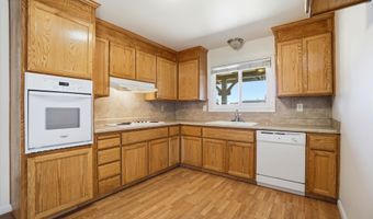 1424 Yosemite Dr, Antioch, CA 94509