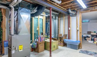 1501 S Weimar St, Appleton, WI 54915