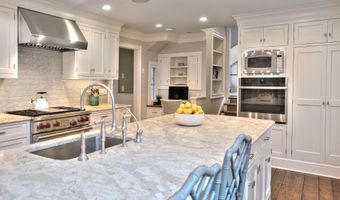 871 West Rd, New Canaan, CT 06840