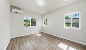 1379 A Manu Aloha St B, Kailua, HI 96734
