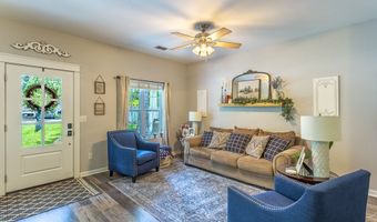 337 21st Ave, Apalachicola, FL 32320
