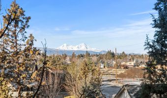 20670 Comet Ct, Bend, OR 97701