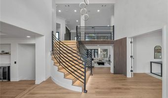 7460 E Hummingbird Cir, Anaheim, CA 92808