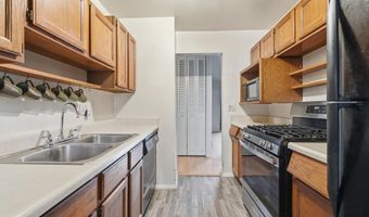 706 Carlin Dr, Angola, IN 46703