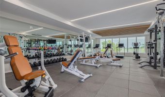 1020 SUNSET POINT Rd 213, Clearwater, FL 33755
