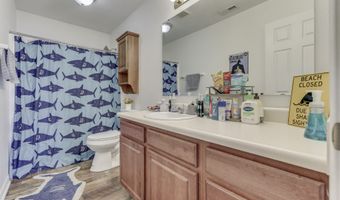 919 Angus Ln, Indianapolis, IN 46217