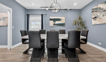 1920 Jester Ln, Algonquin, IL 60102