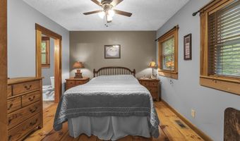 3331 N Shamrock Ln, Birdseye, IN 47513