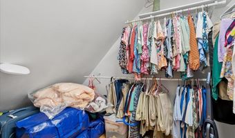 240 Sandown Rd, Chester, NH 03036