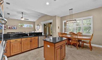 921 CLASSIC VIEW Dr, Auburndale, FL 33823