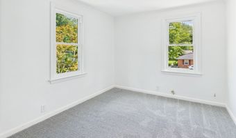5 Willow Rd, Anderson, IN 46011