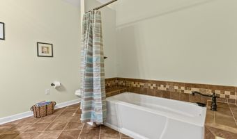 175 TRACIE Dr, Altavista, VA 24517
