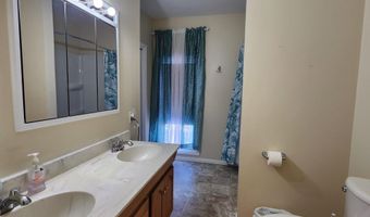 400 Cass St, Adair, IA 50002