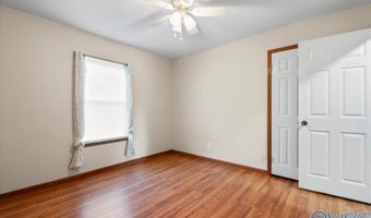 2097 Needmore Rd, Albertville, AL 35950