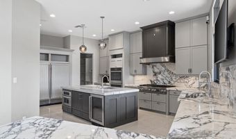 14 Promontory Ridge Dr, Las Vegas, NV 89135