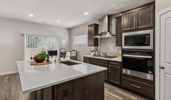 3332 165th St SE, Bothell, WA 98012