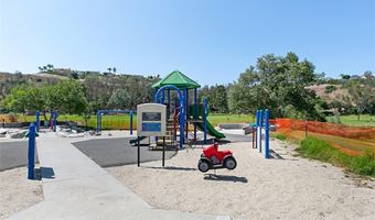 12 Chickadee Ln, Aliso Viejo, CA 92656