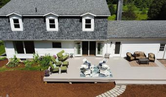 154 West St, Barton, VT 05822