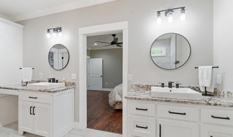 116 Bowery Ln, Albertville, AL 35950