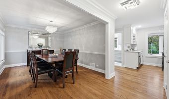 1132 S Fernandez Ave, Arlington Heights, IL 60005