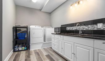 1963 Heatherbrooke Ln, Acworth, GA 30101