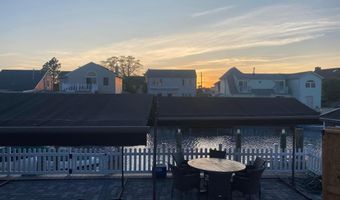 21 Drake Dr, Bayville, NJ 08721