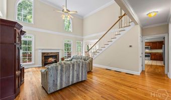 1050 Chestnut Glen Dr, Athens, GA 30606