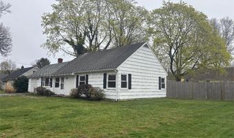 7 Sherbrook Rd, Barrington, RI 02806