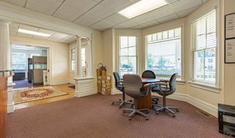 385 W Main St, Babylon, NY 11702