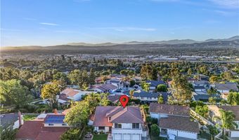 5215 E Rolling Hills Dr, Anaheim, CA 92807