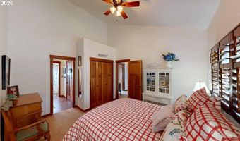 15606 NAPA Ln, Brookings, OR 97415