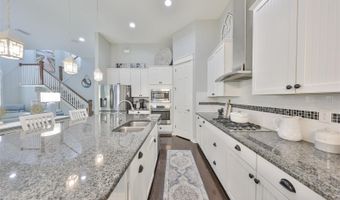 511 WINTERSIDE Dr, Apollo Beach, FL 33572