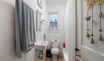 300 FRIEDENSBURG Rd, Reading, PA 19606