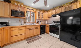59 Payson St, Attleboro, MA 02703