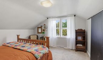 1420 N OWAISSA St, Appleton, WI 54911
