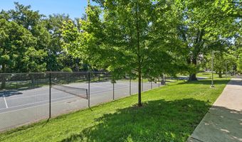 4970 BATTERY Ln 108, Bethesda, MD 20814