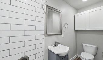24 Hampstead Ln, Bella Vista, AR 72714