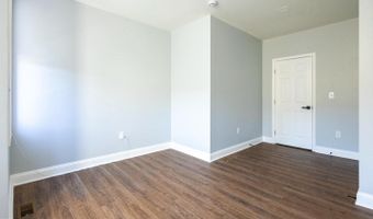 820 N MONROE St, Baltimore, MD 21217