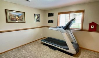 1409 28th St SW, Austin, MN 55912