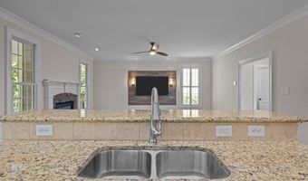 3005 Canopy Woods Dr, Apex, NC 27539