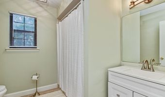 76 Bradford Ct, Aberdeen, NJ 07747